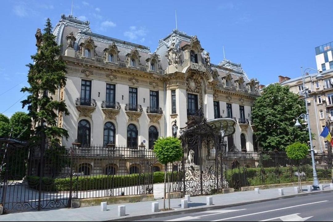 Super Central - Lovely One-Bedroom Apartment On Victoriei Avenue Bucureşti Exterior foto